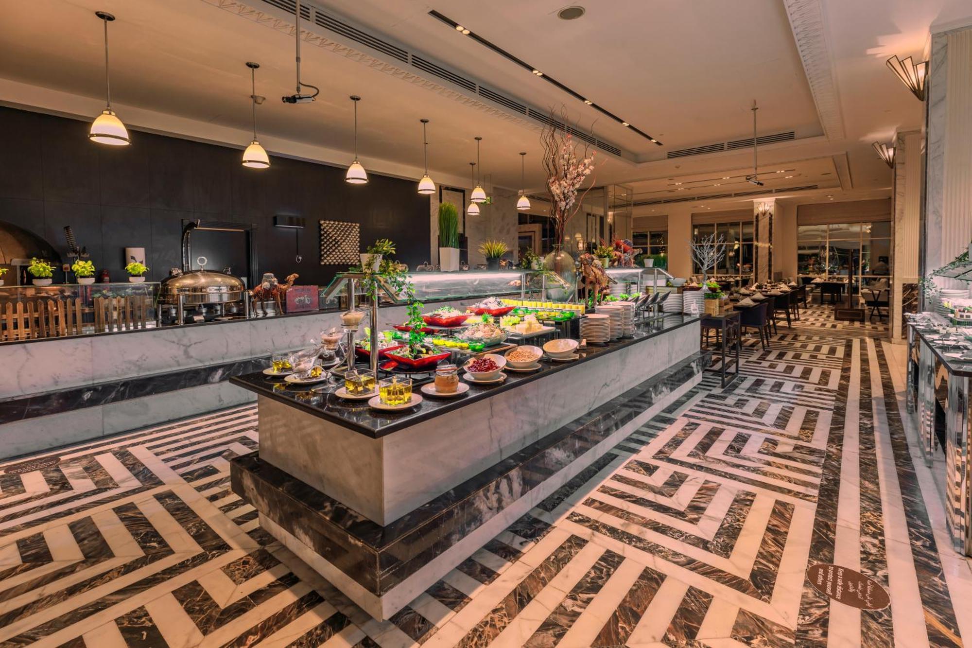 Stella Di Mare Dubai Marina Hotel Esterno foto The buffet at the hotel