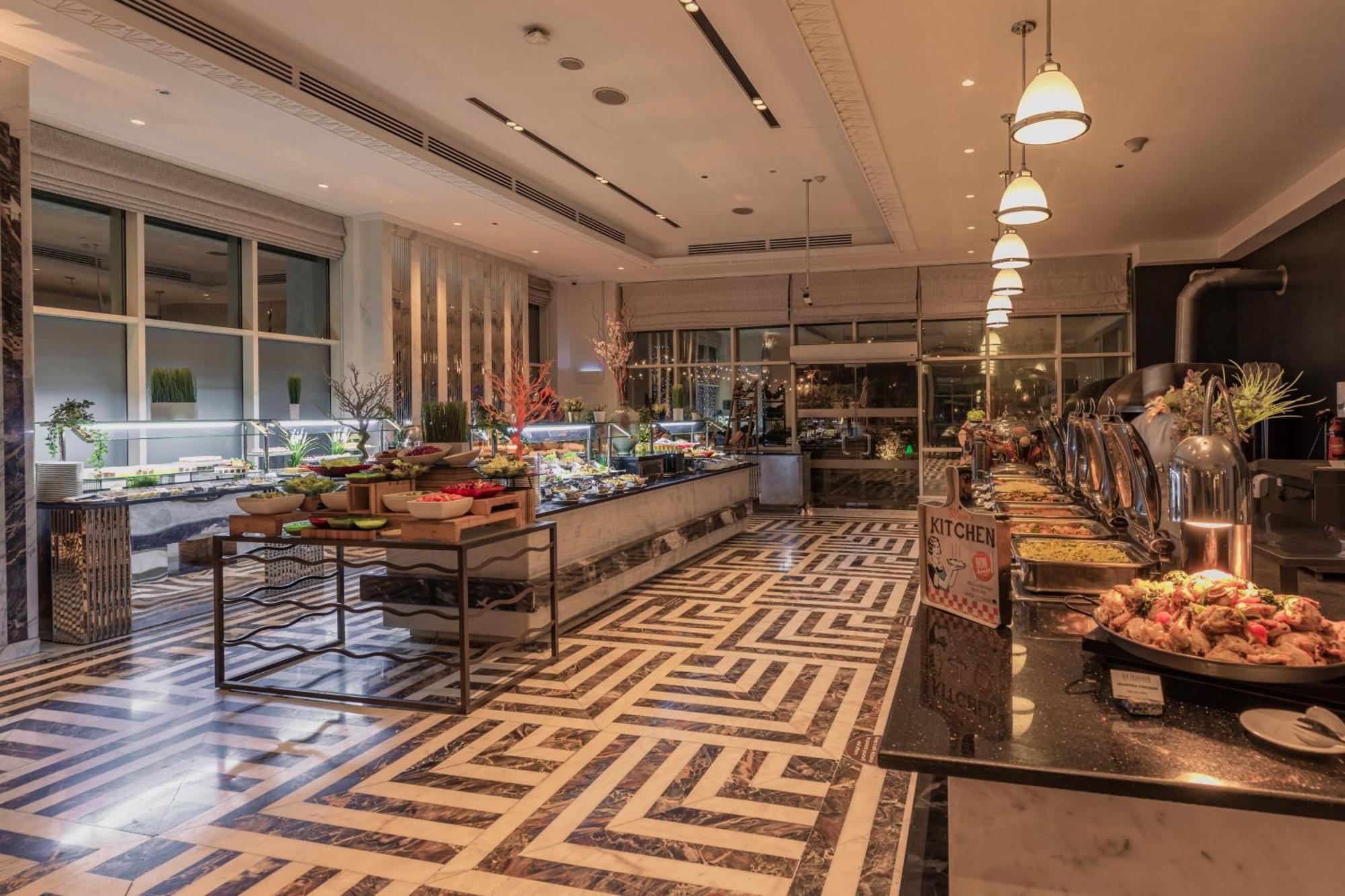 Stella Di Mare Dubai Marina Hotel Esterno foto The buffet at the hotel