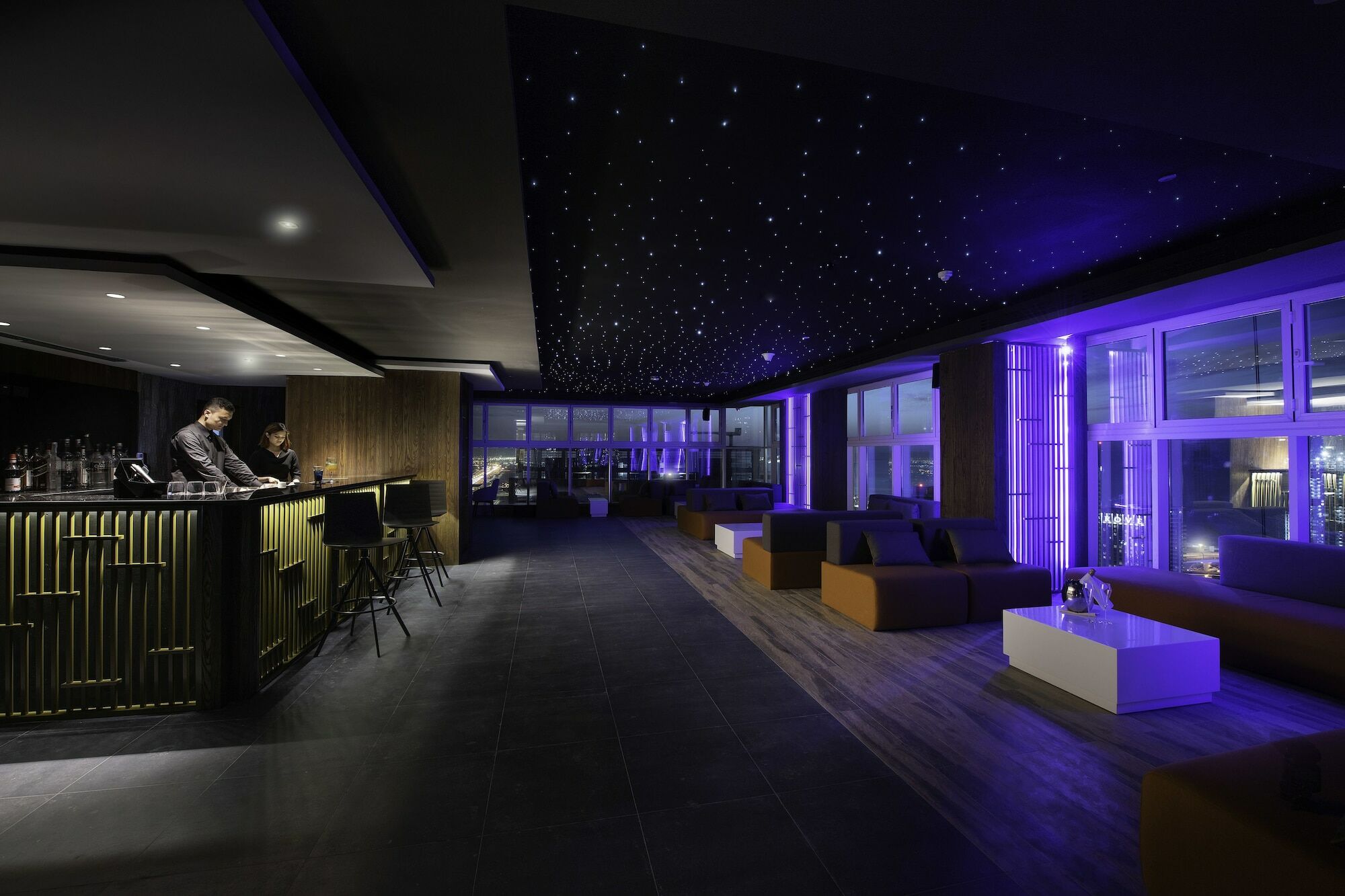 Stella Di Mare Dubai Marina Hotel Esterno foto The bar at the 360° Sky Lounge