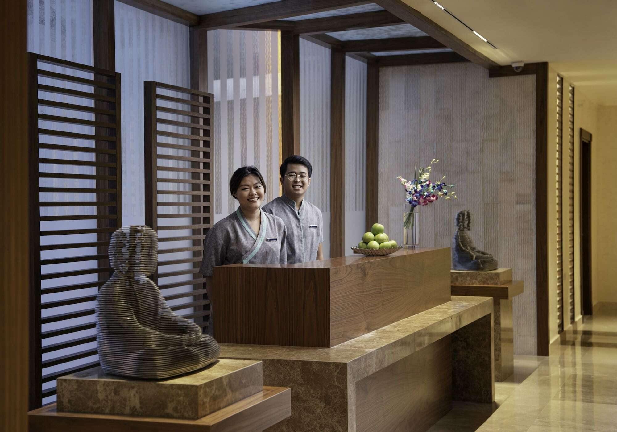 Stella Di Mare Dubai Marina Hotel Esterno foto Concierge at the Mandarin Oriental, Seoul
